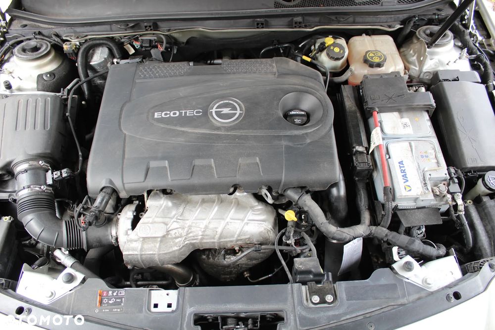 Opel Insignia - 30