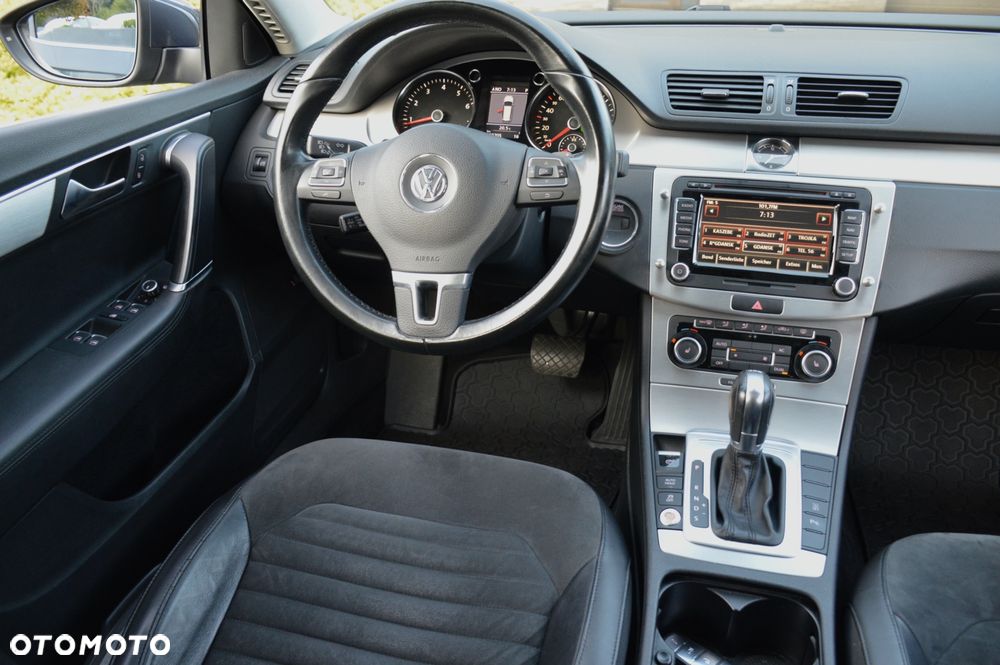 Volkswagen Passat 1.8 TSI Highline DSG - 20