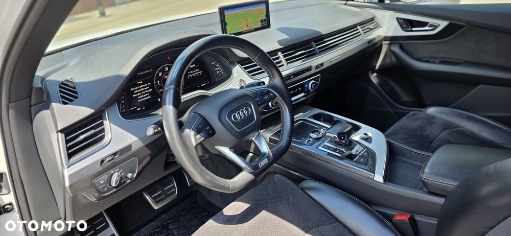 Audi SQ7 - 10