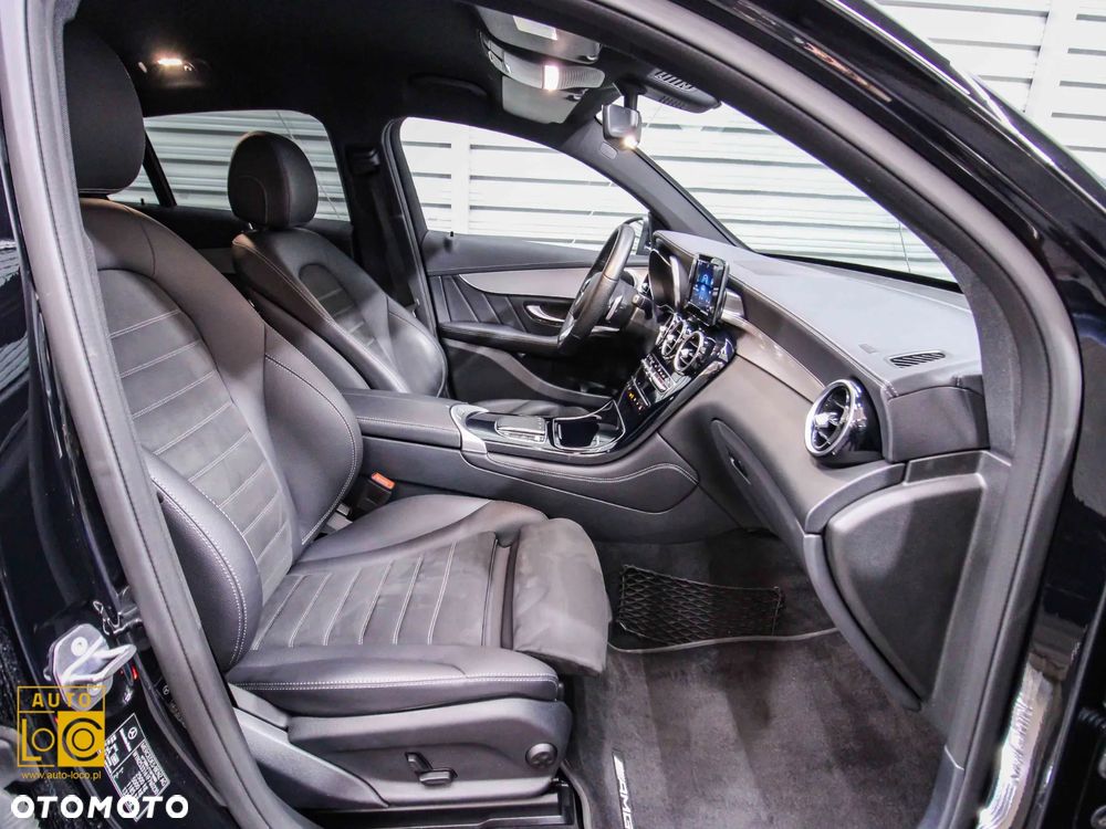 Mercedes-Benz GLC 200 d 4Matic 9G-TRONIC AMG Line - 10