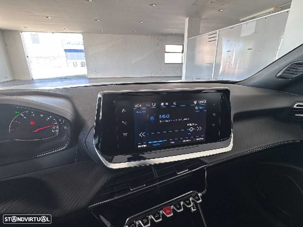 Peugeot 2008 1.2 PureTech Active Pack - 19