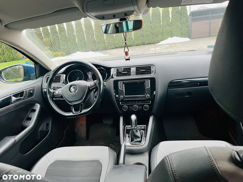 Volkswagen Jetta 1.4 TSI BMT Highline DSG - 5