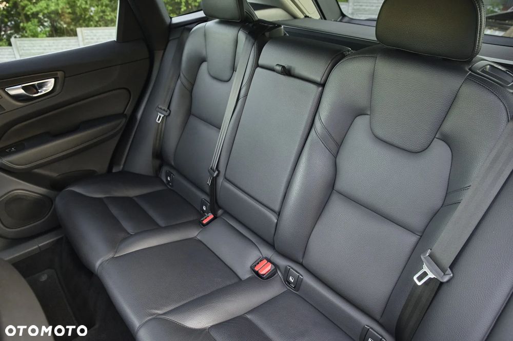 Volvo XC 60 B4 D AWD Inscription - 26