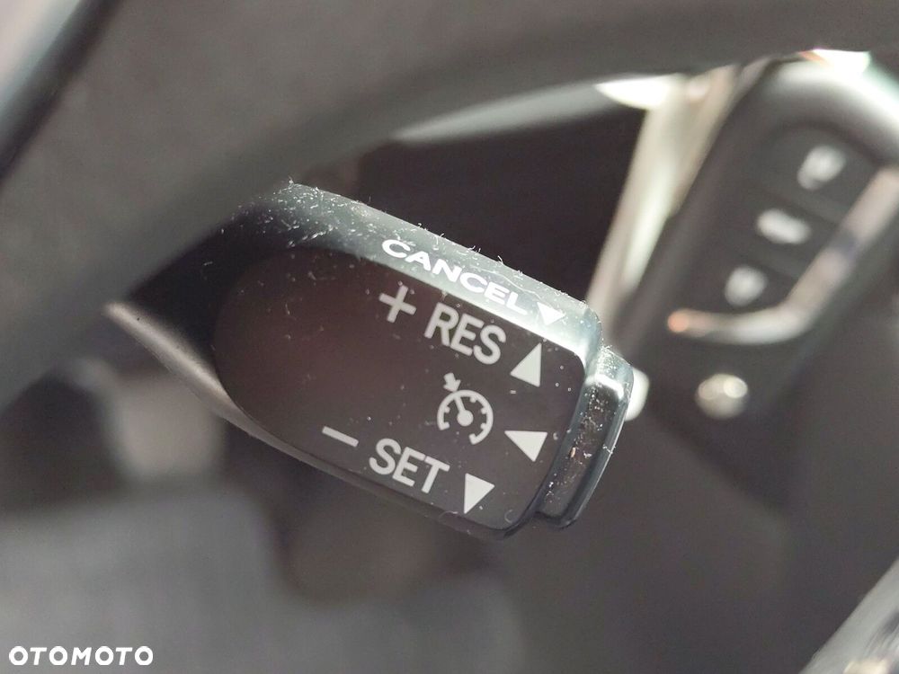 Toyota Auris - 23