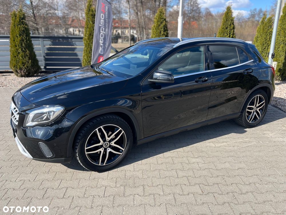 Mercedes-Benz GLA 180 UrbanStyle Edition - 7