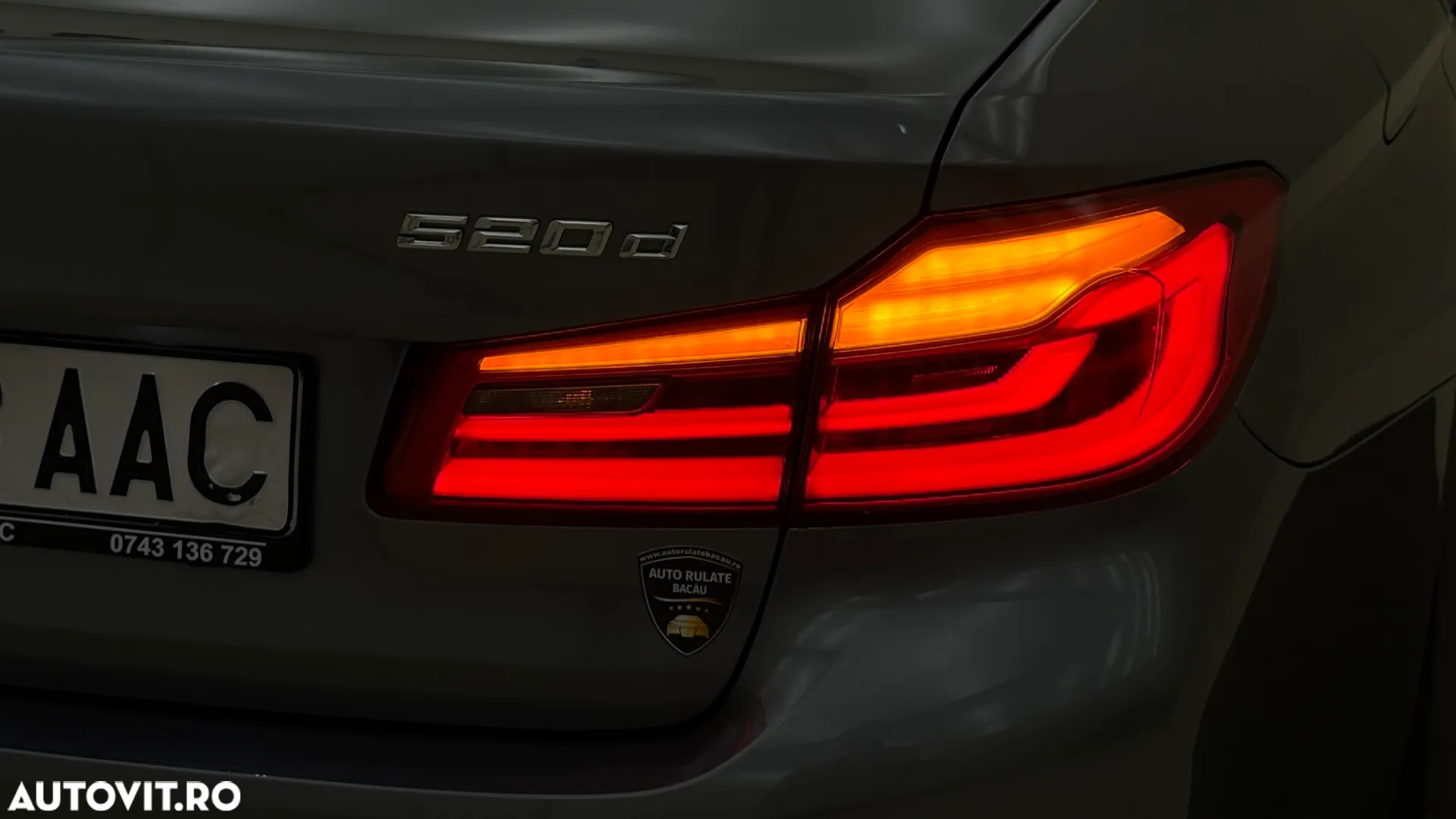 BMW Seria 5 520d xDrive AT - 38