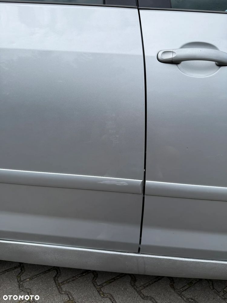 Volkswagen Golf 1.9 TDI DPF Comfortline DSG - 23