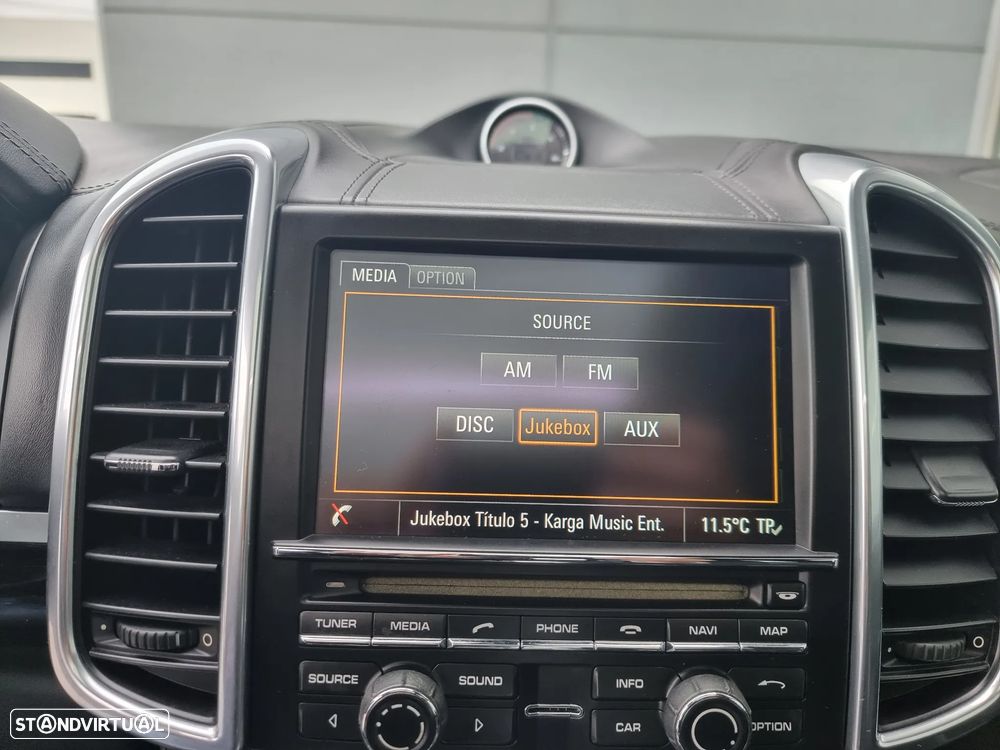 Porsche Cayenne Standard - 22