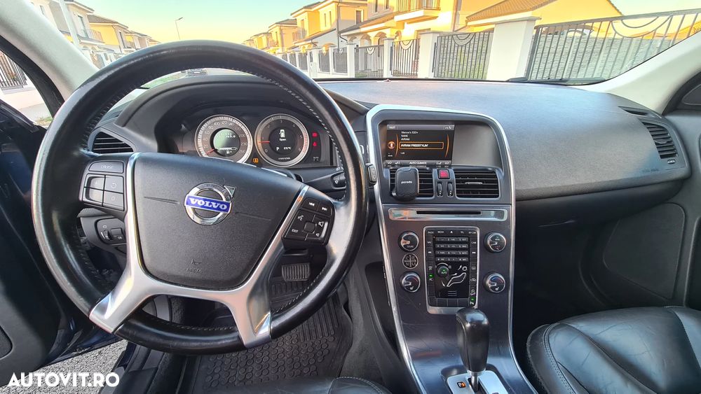 Volvo XC 60 D5AWD Ocean Race - 15