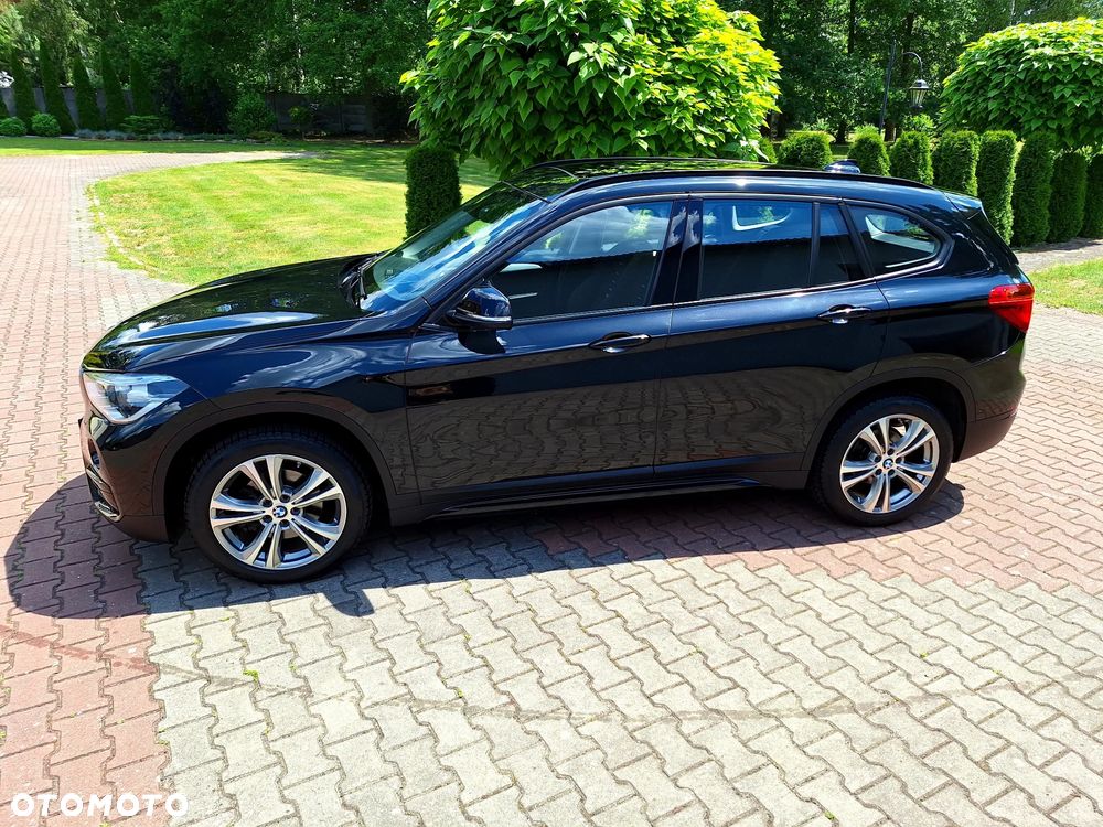 BMW X1 xDrive18d Sport Line - 4