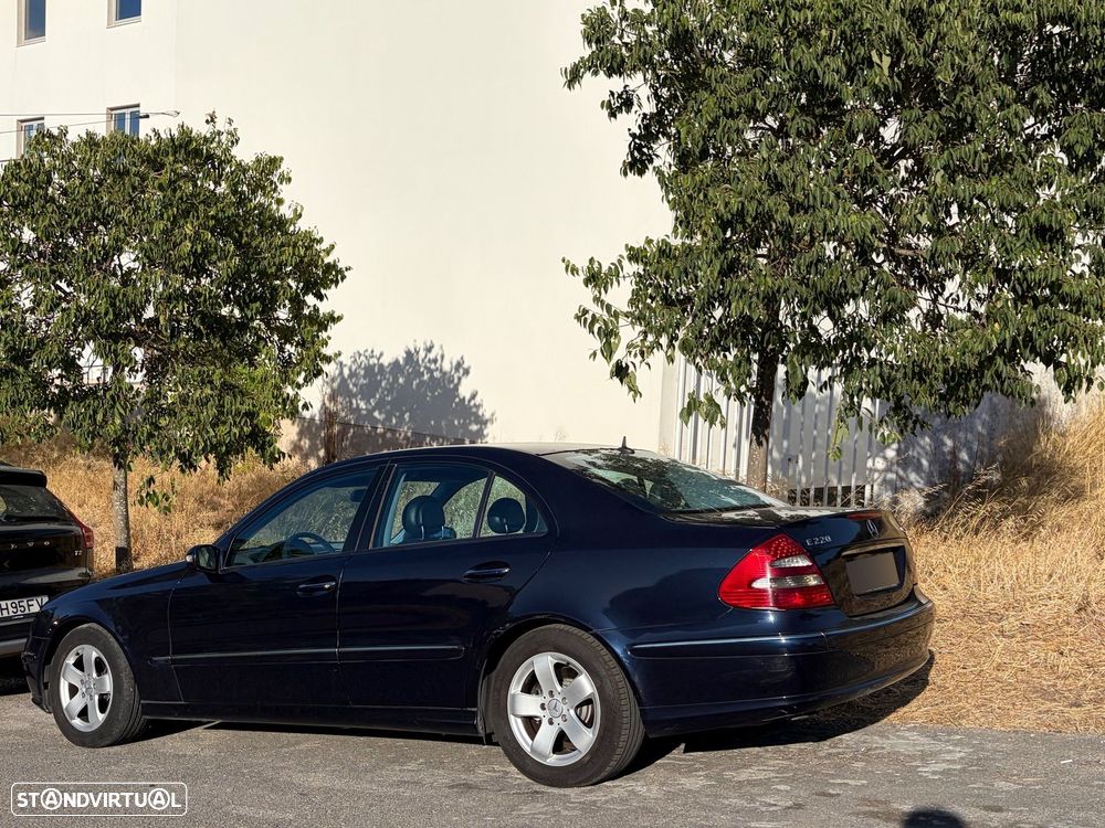 Mercedes-Benz E 220 CDI Avantgarde Aut. - 8