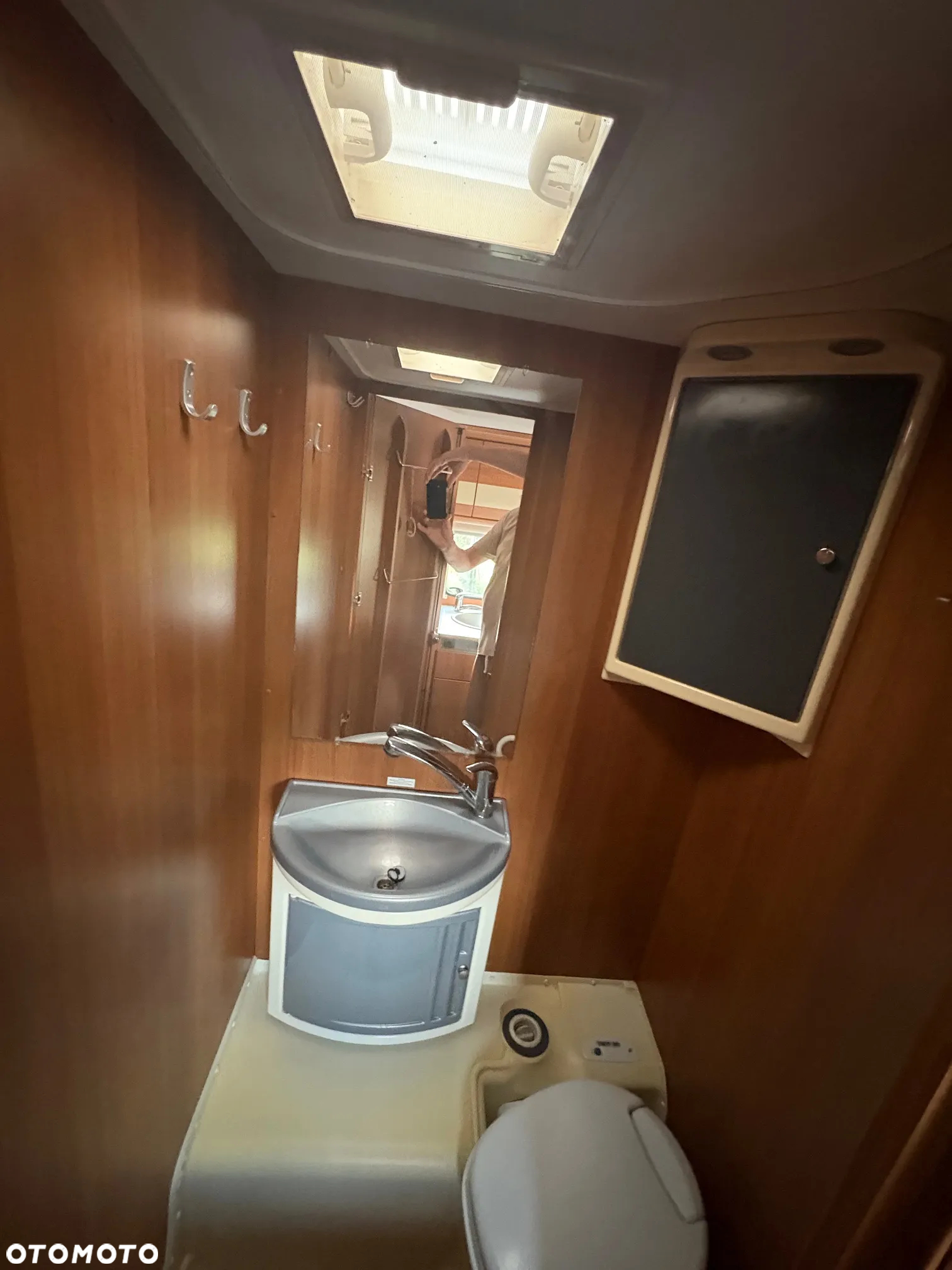 Ford CAPRON TRANSIT - 12