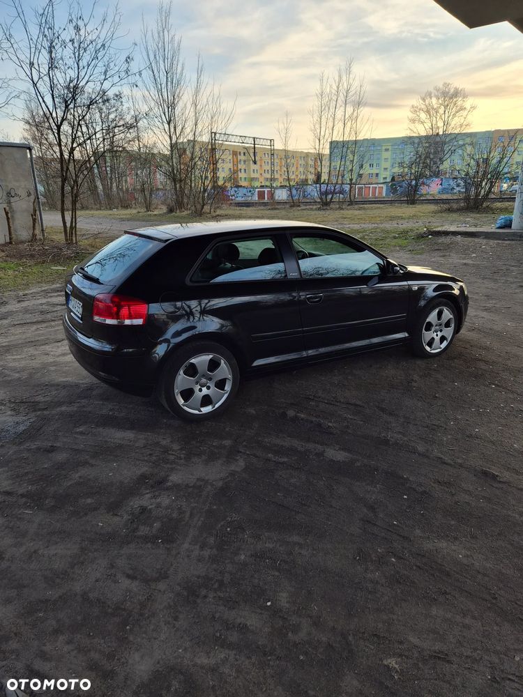 Audi A3 3-drzwiowe 2.0 TDI Quattro Ambiente - 13