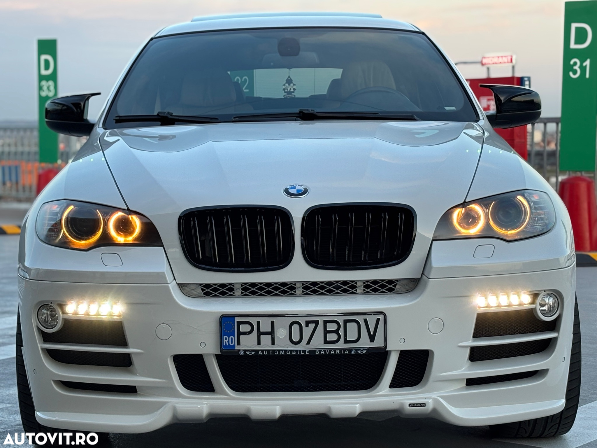 BMW X6 xDrive50i - 10