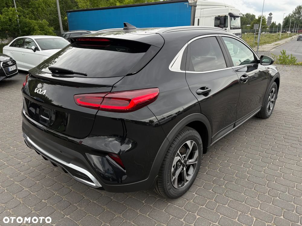 Kia XCeed 1.5 T-GDI M - 6