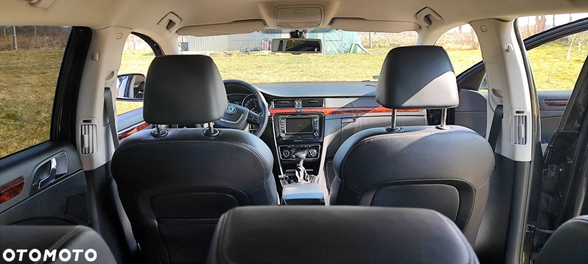 Skoda Superb 2.0 TDI Elegance DSG - 27