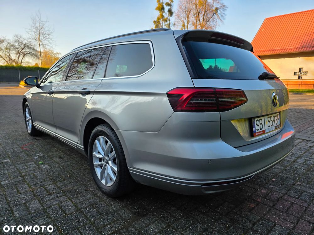 Volkswagen Passat 2.0 TDI BMT Comfortline DSG - 9