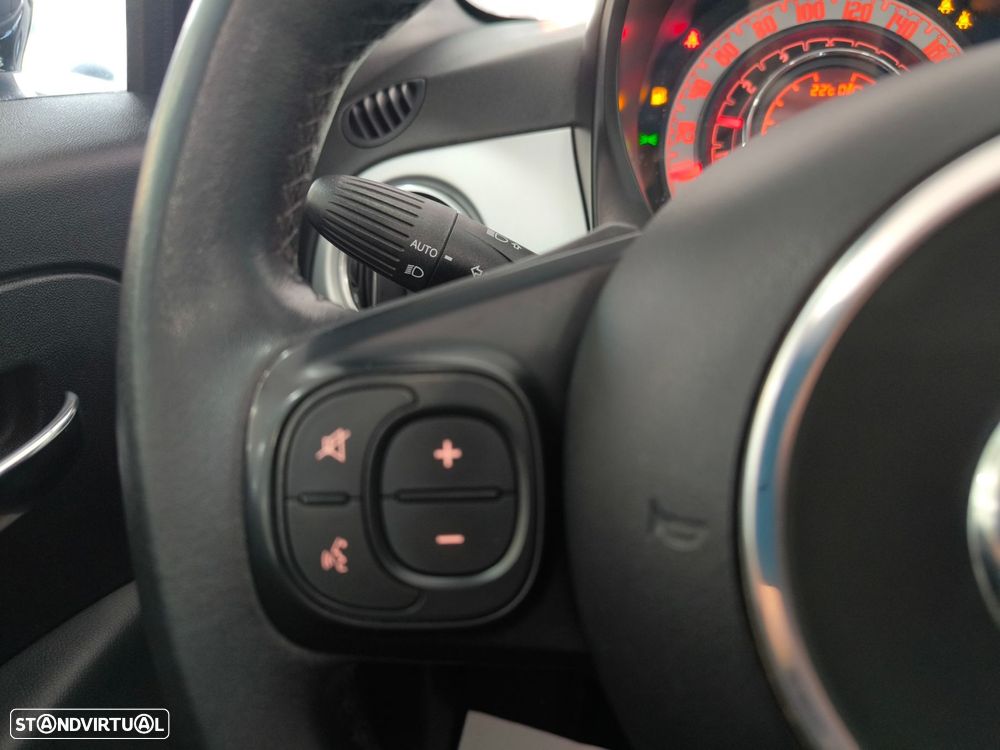 Fiat 500C 1.0 Hybrid Connect - 19