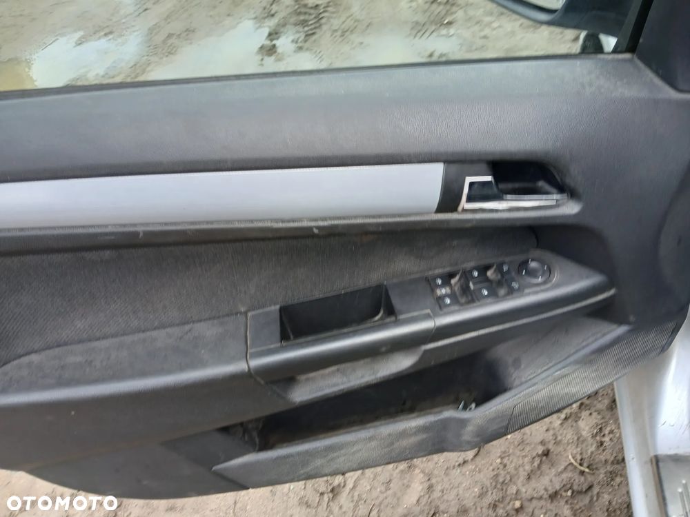 OPEL ASTRA H III HB Z157 fotel fotele kanapa deska kokpit podsufitka boczek boczki klamka - 3