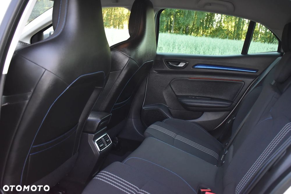 Renault Megane ENERGY dCi 130 GT LINE - 29