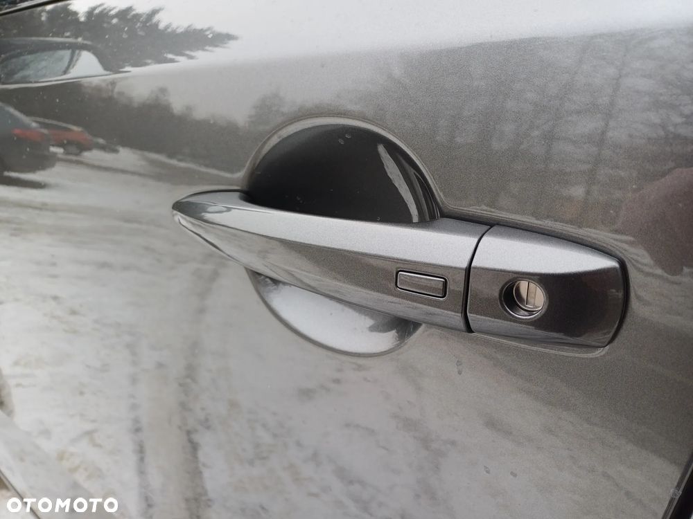 Nissan Qashqai 1.3 DIG-T MHEV N-Connecta Xtronic - 10