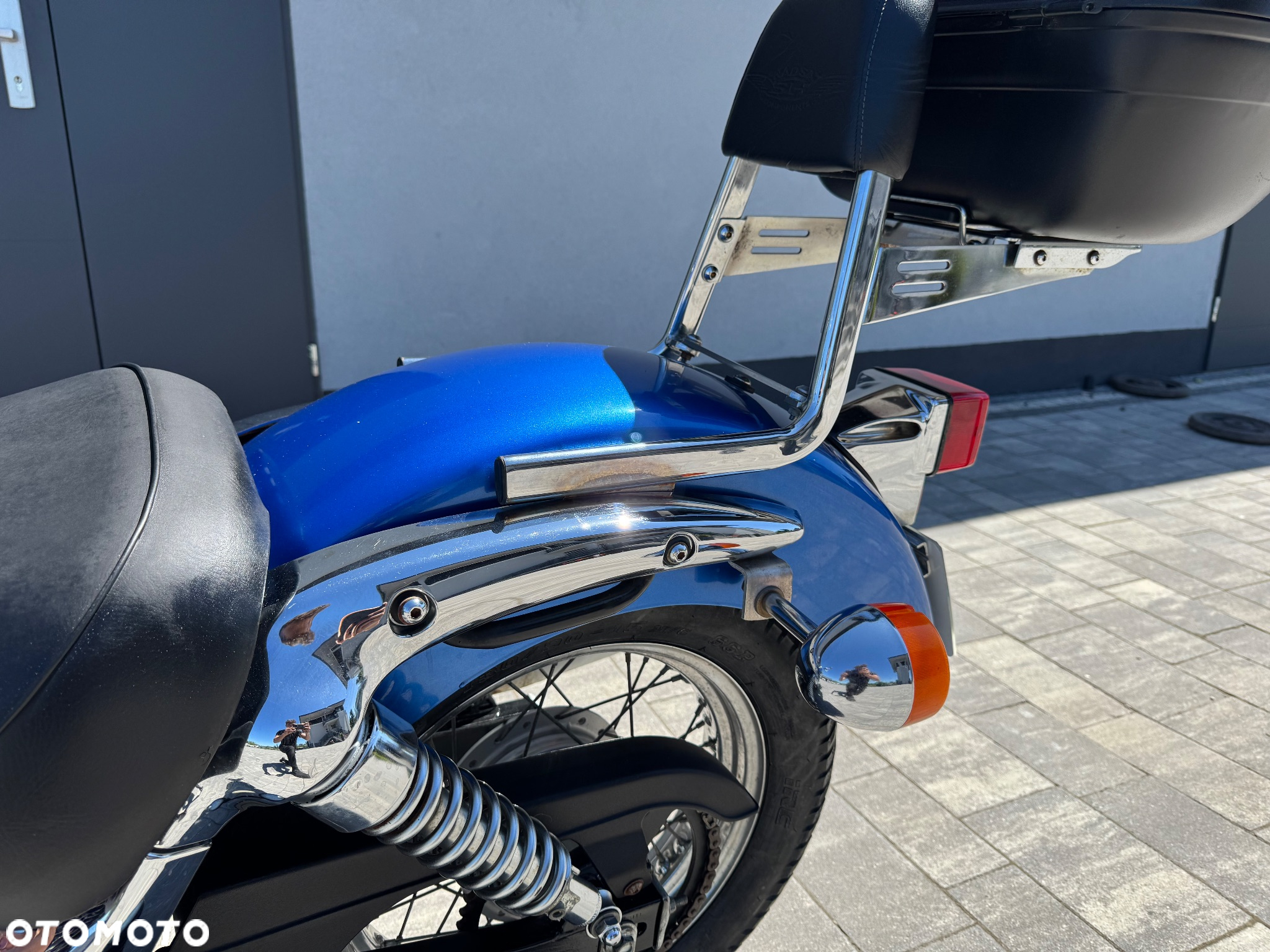 Suzuki Intruder - 14