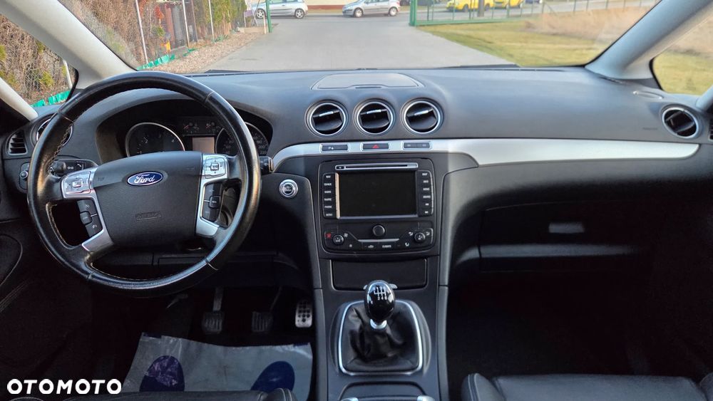 Ford S-Max 2.0 TDCi DPF Titanium - 24