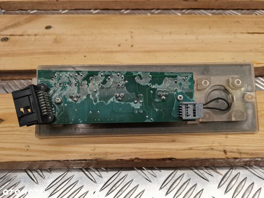 Panel sterowania tylnym podnośnikiem Fendt 824 Favorit - 2