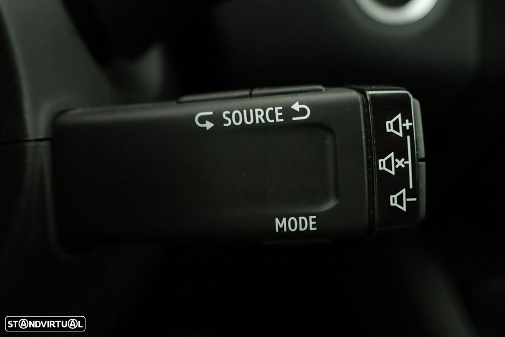 Renault Captur 1.0 TCe Techno — fotografia 18