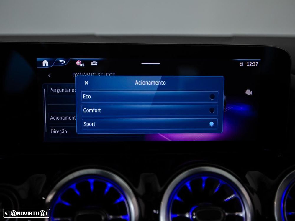 Mercedes-Benz GLA 180 7G-DCT Progressive Advanced - 27