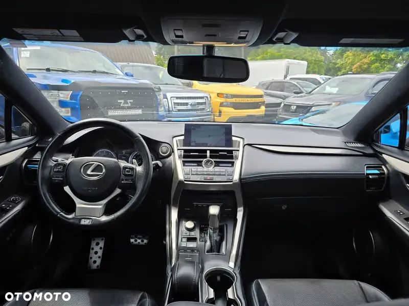 Lexus NX - 11