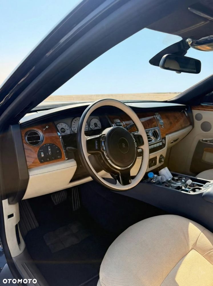 Rolls-Royce Ghost - 7