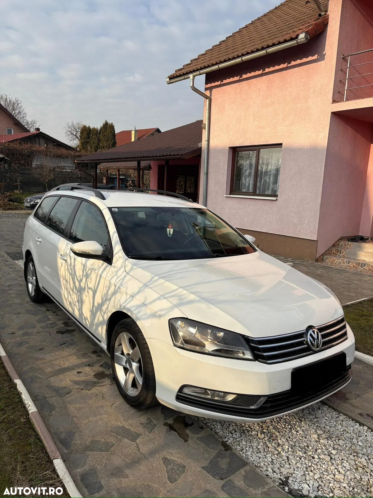 Volkswagen Passat - 2