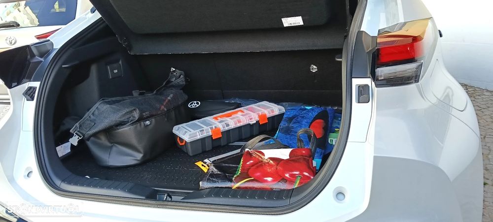 Toyota C-HR 2.0 Hybrid Square Collection - 10