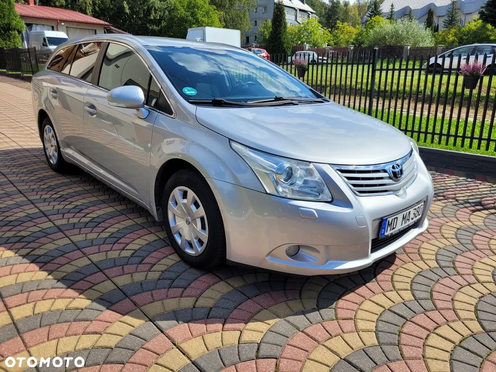 Toyota Avensis 1.8 Sol - 3