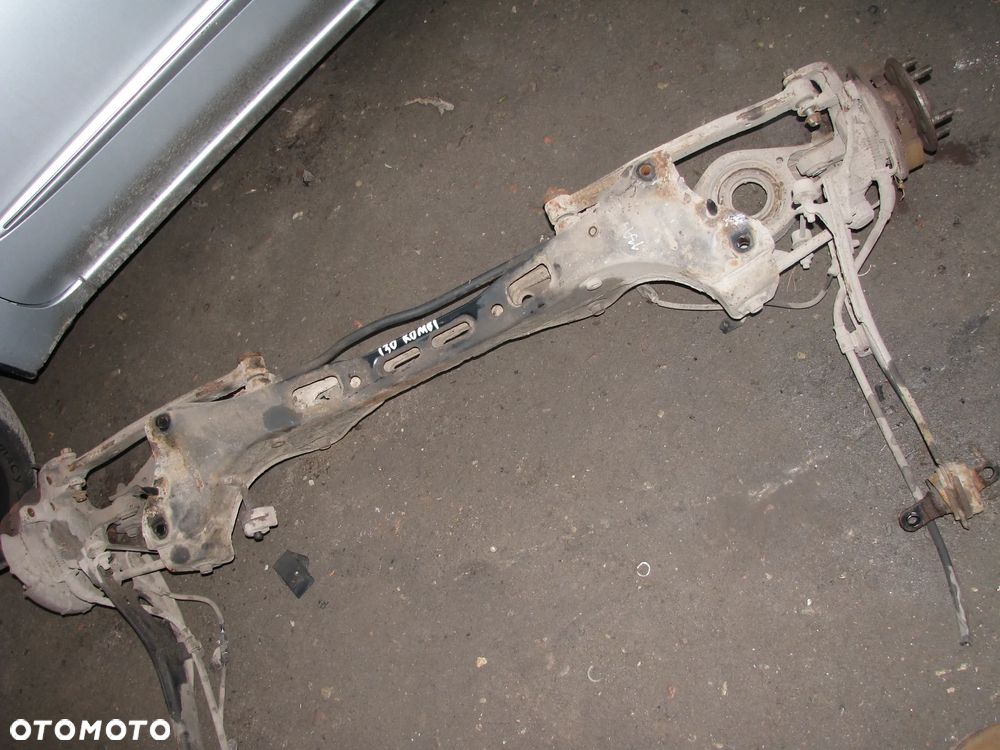 BELKA ZAWIESZENIA OŚ TYŁ HYNDAI I30 I KOMBI CW 07-12