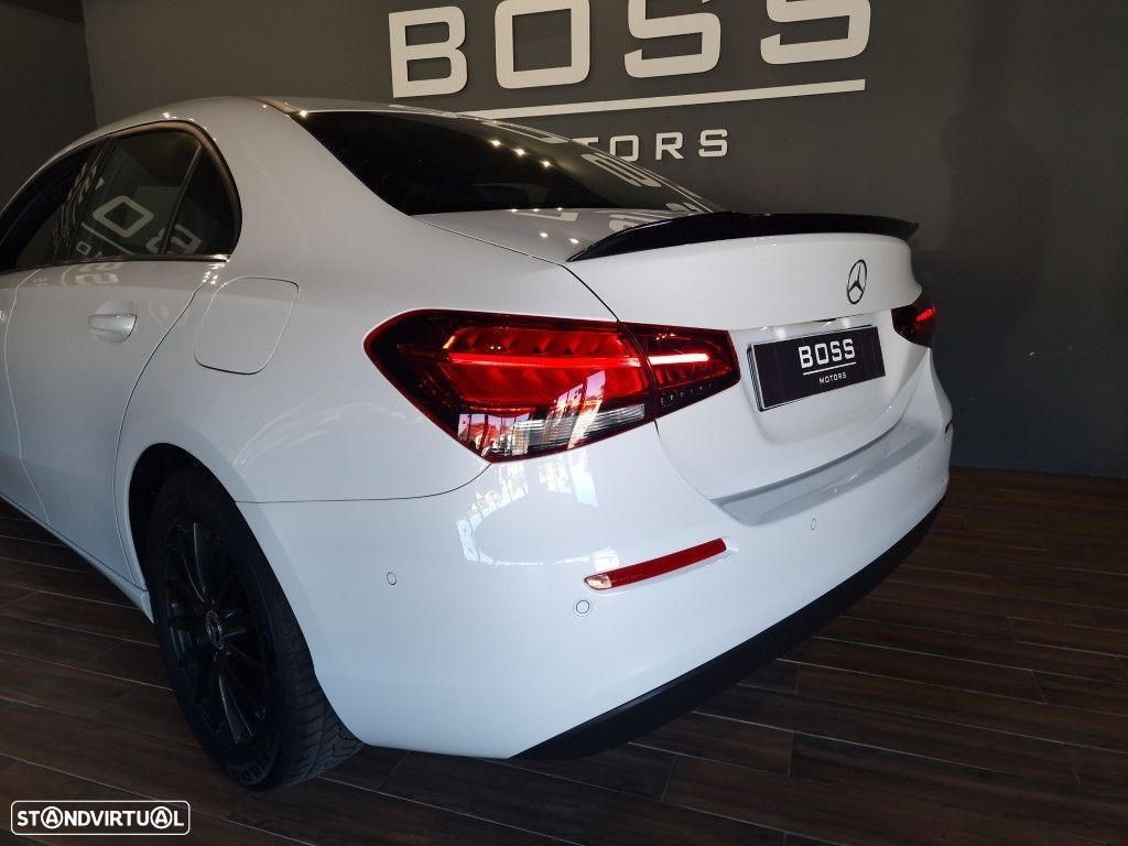 Mercedes-Benz A 180 Limousine d Progressive Aut. - 16