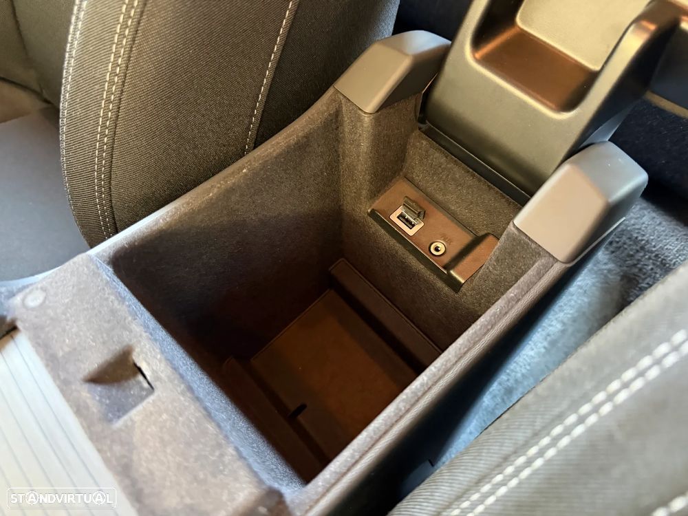 Volvo V60 2.0 D4 Momentum Eco - 31