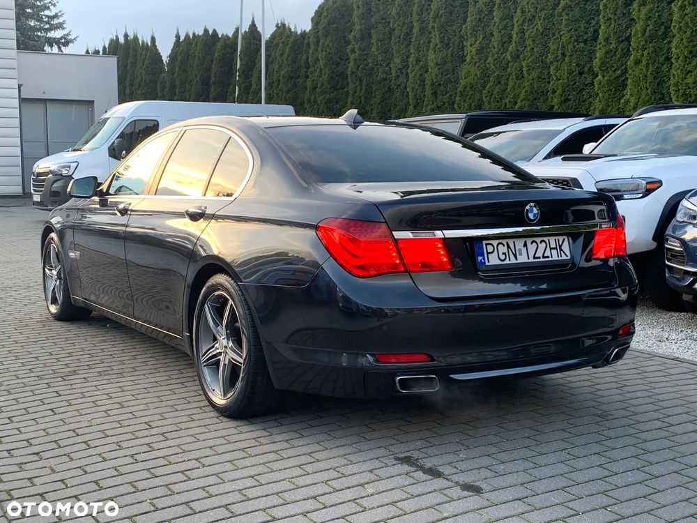 BMW Seria 7 740d xDrive - 4