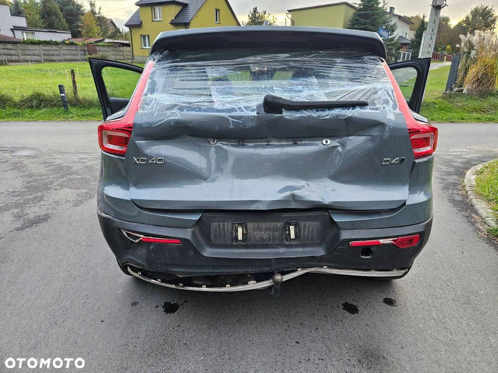 Volvo XC 40 D4 AWD Geartronic Inscription - 22