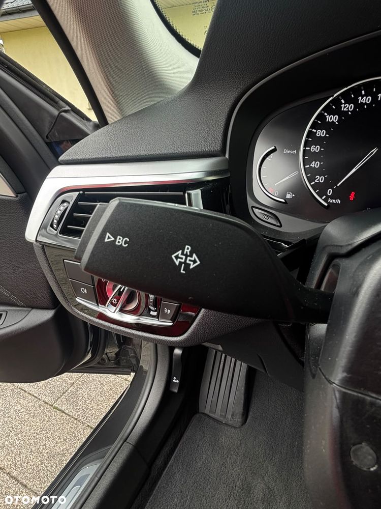 BMW Seria 5 520d Luxury Line - 24
