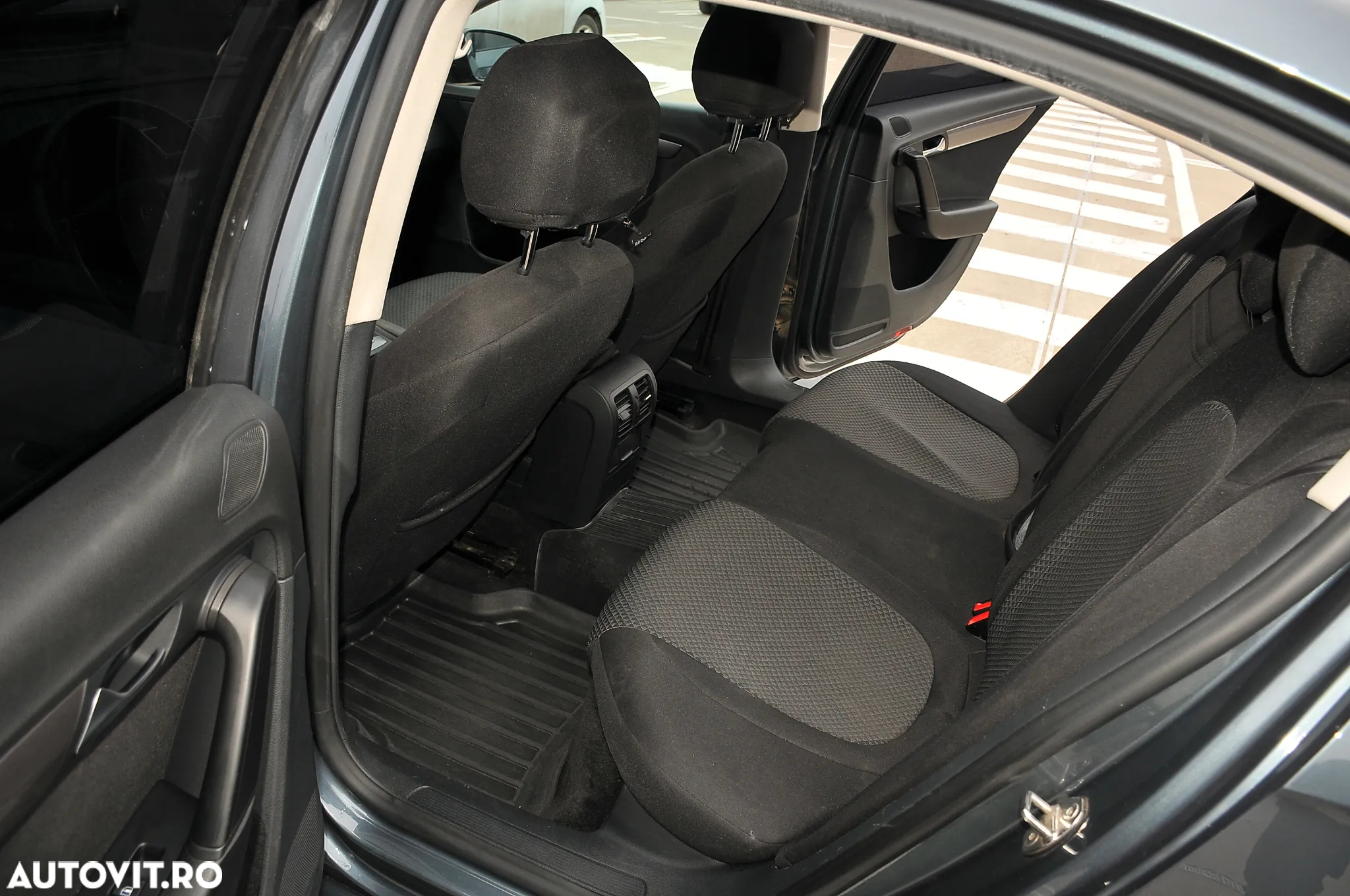Volkswagen Passat 2.0 Blue TDI SCR Comfortline - 14
