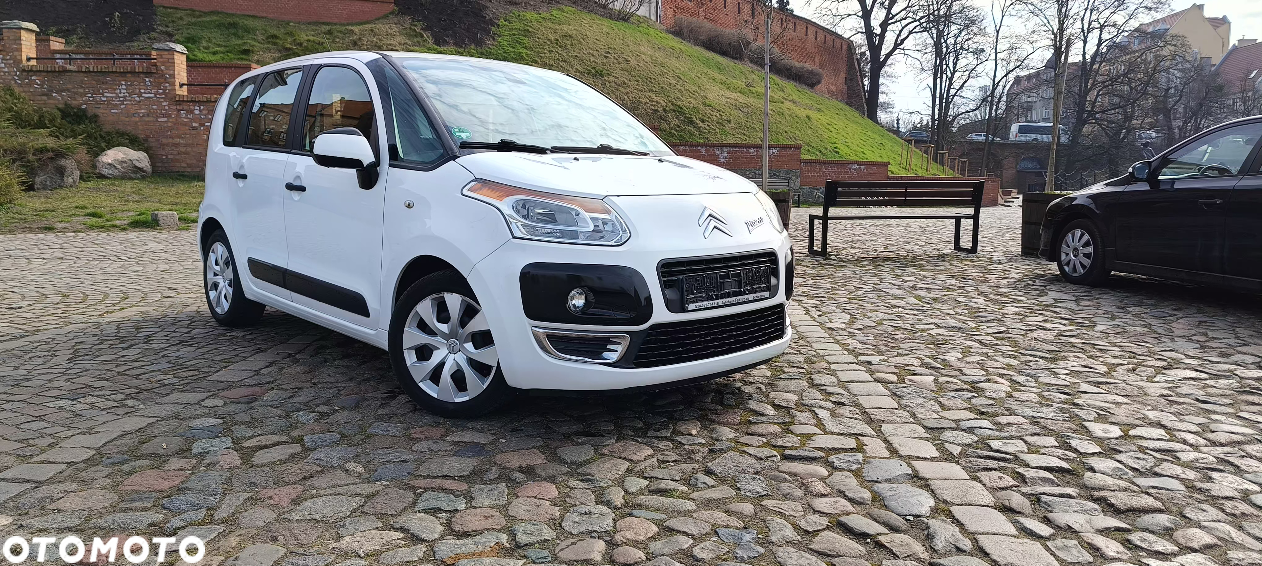 Citroën C3 Picasso 1.6i Exclusive - 2