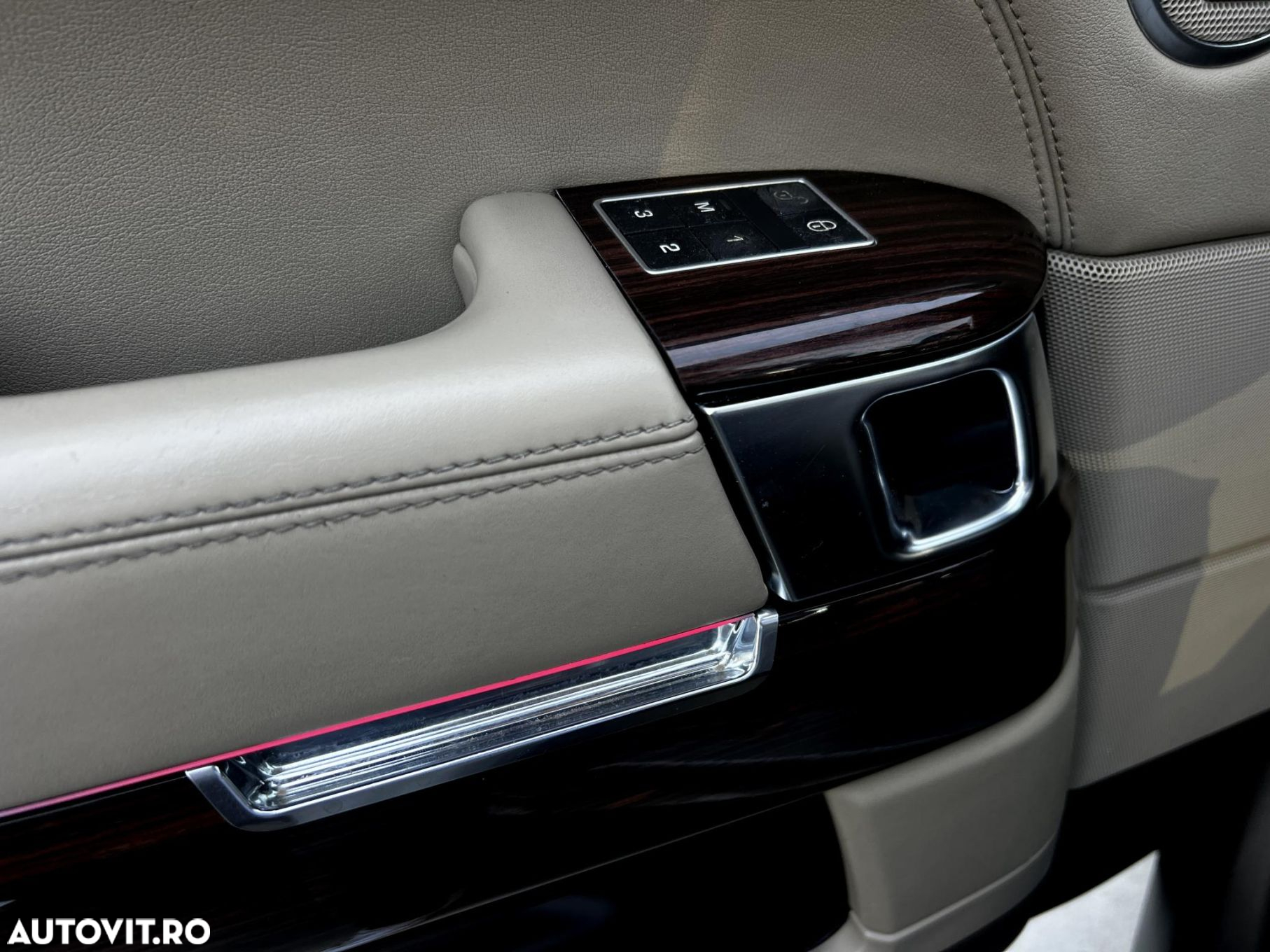Land Rover Range Rover Vogue - 16