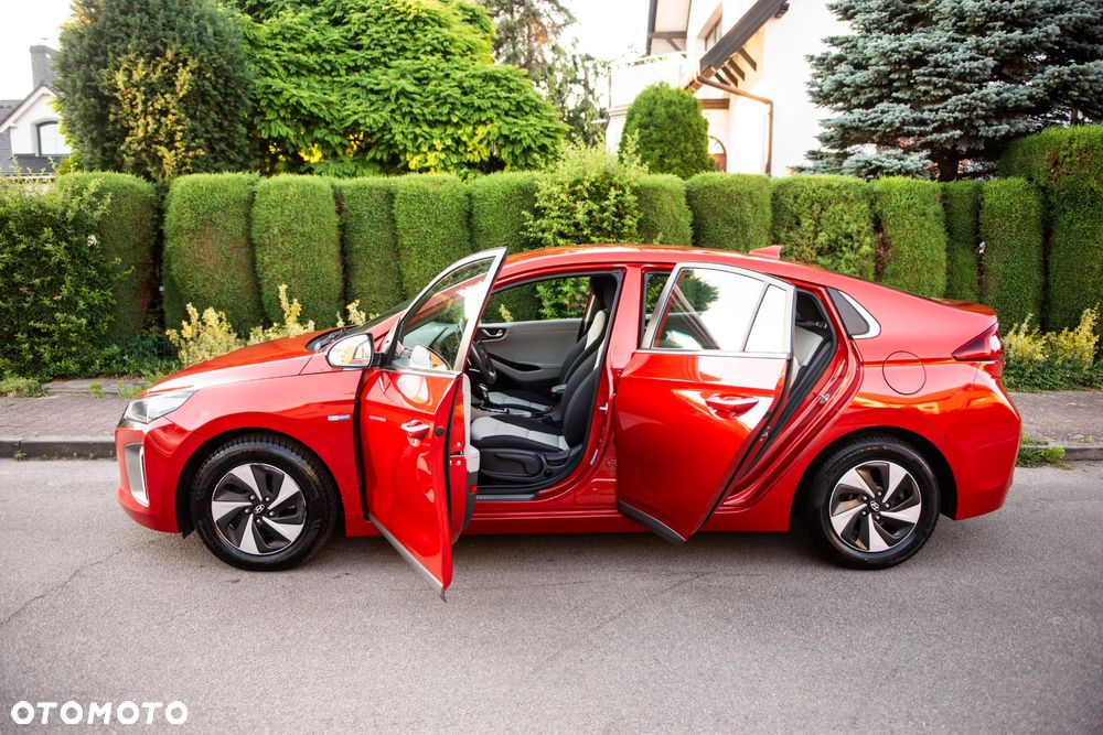 Hyundai IONIQ 1.6 GDI Premium - 16