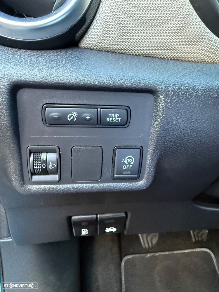 Nissan Micra 1.0 IG-T Tekna - 24