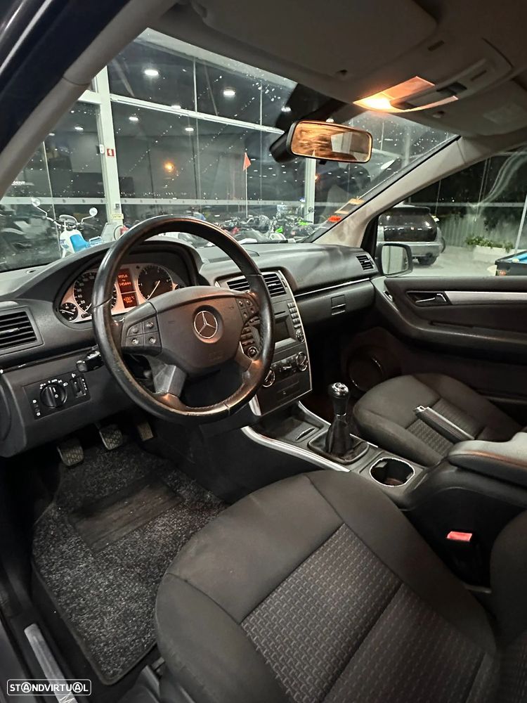 Mercedes-Benz B 200 CDi - 10