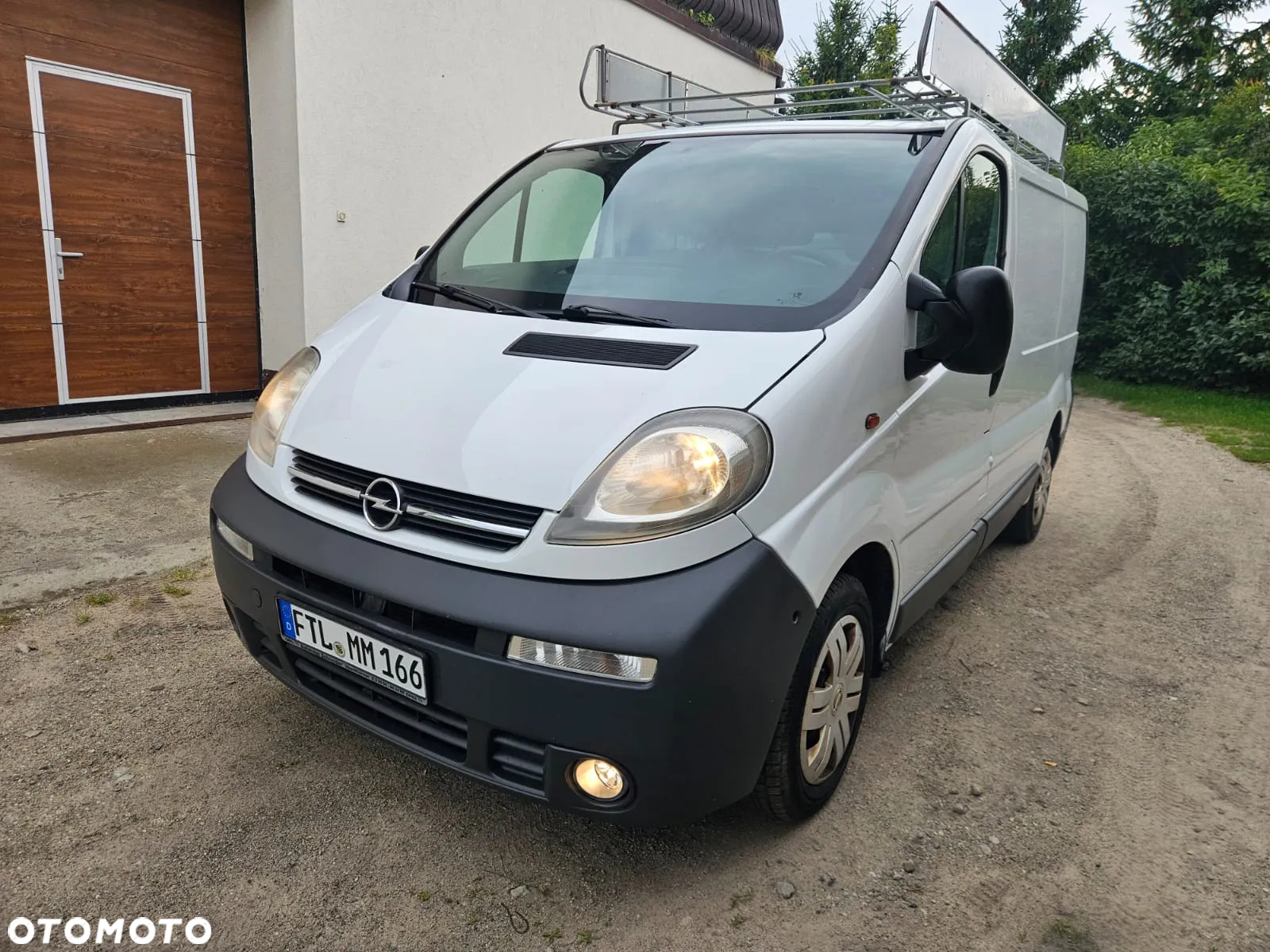 Opel VIVARO - 2