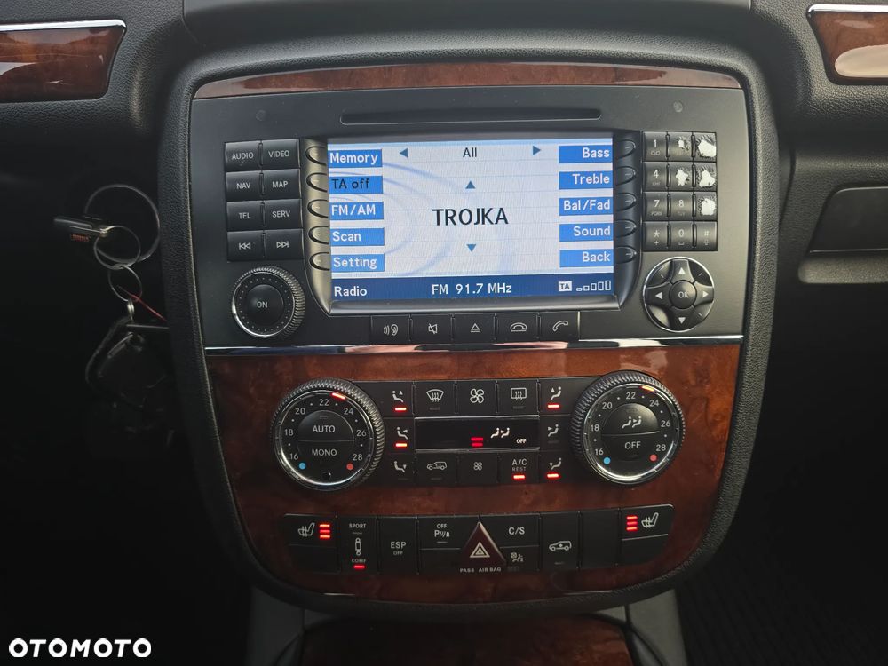 Mercedes-Benz Klasa R - 34