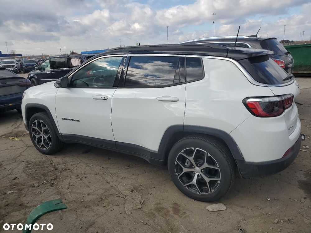 Jeep Compass - 2